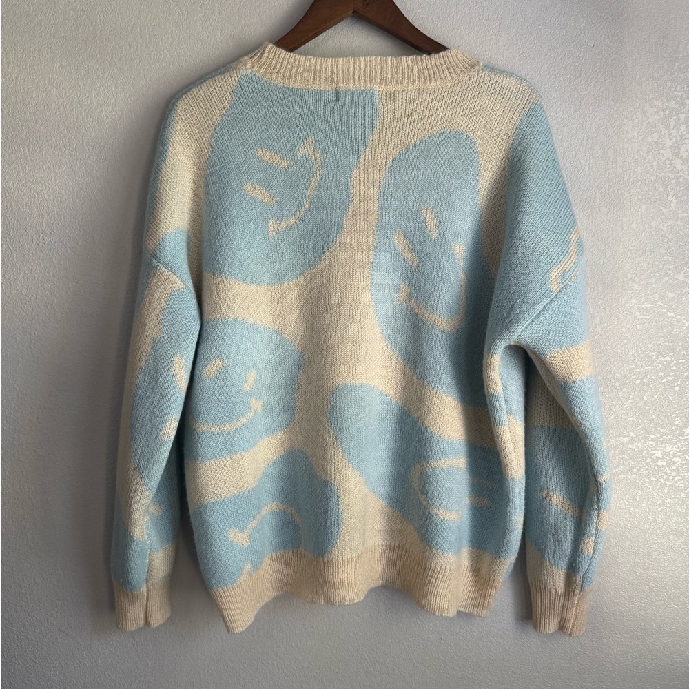Altar'd State Women’s Cream and Blue Smiley Face Sweater Size Small - Picture 2 of 6